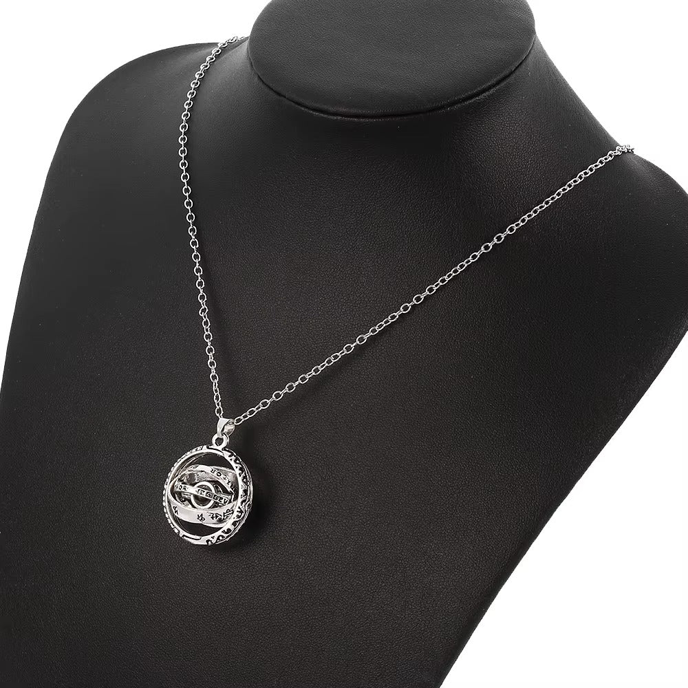 Collana Astronomica AGAPE - Un solo gioiello, cento modi per dire "Ti Amo"